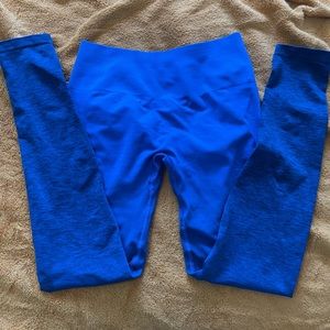 Amplify ombre in color blue